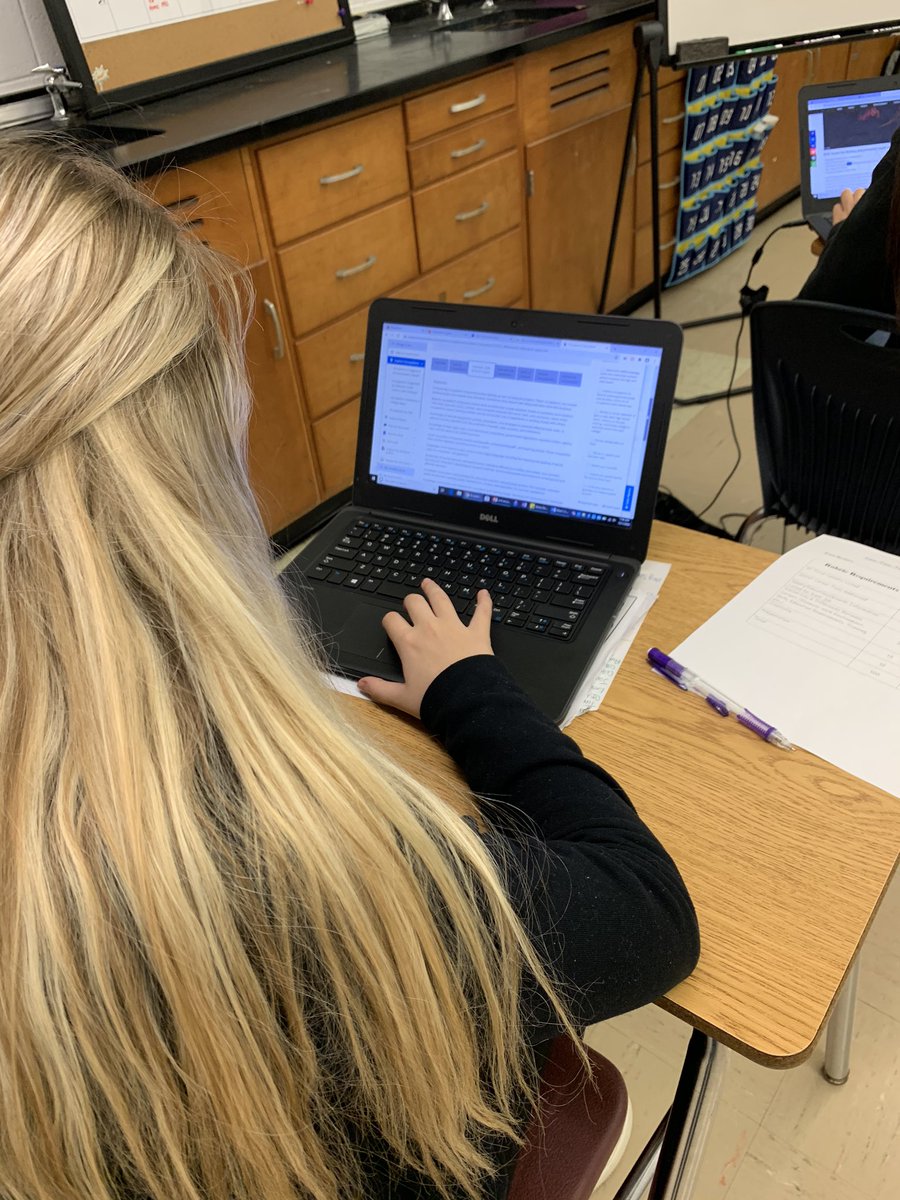 thuie_onslowcte's tweet photo. “Top Ten” Secret Jobs Project with Ms. Moore’s AVID kiddos - AND they used Ready, Set, Onslow as a resource for research! Creative ideas and career exploration all in one - win, win!! #ilovemyjob #careerdevelopment #onslowcte #cteforNC https://t.co/cAsqyRHd9G