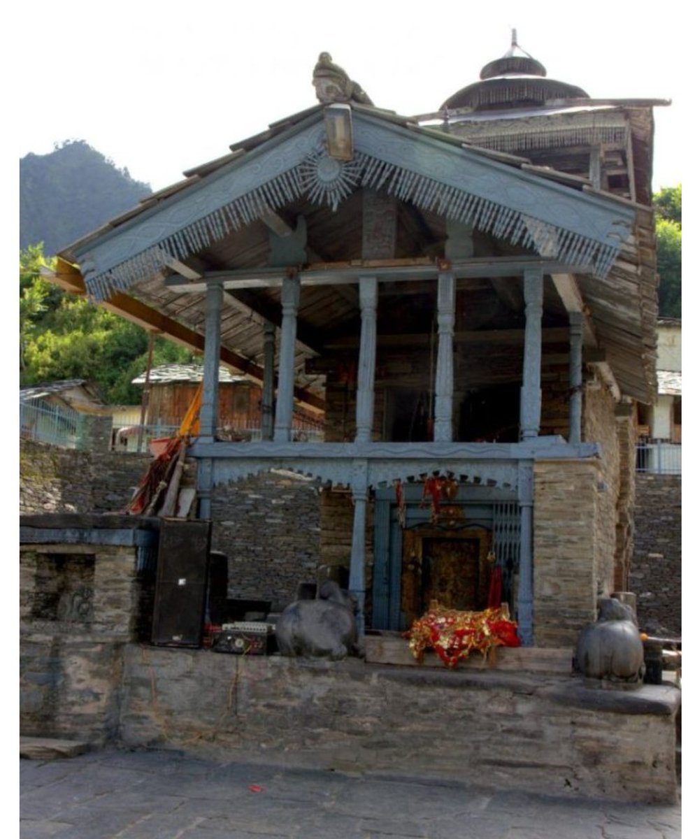 Another legend says this was found by a cowherd whose cow drained her milk on Shivling daily .One day he followed her & found this temple. Her footprints are seen on every stone & mountains around. Two Nandi can be seen at both side of gate.