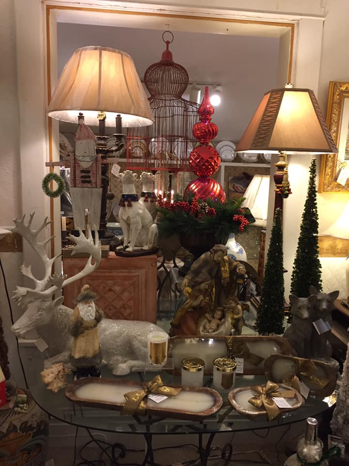 CarthageChamber's tweet photo. All Things Grand, 1186 Grand Ave., has the finest selection for your holiday trims &amp; gifting ideas! Excellent selection &amp; customer service when only the finest will do. Check them out during #christmasopenhouse THIS weekend, Dec. 4-6 and find something for everyone on your list! https://t.co/Z3tZq8mcjE