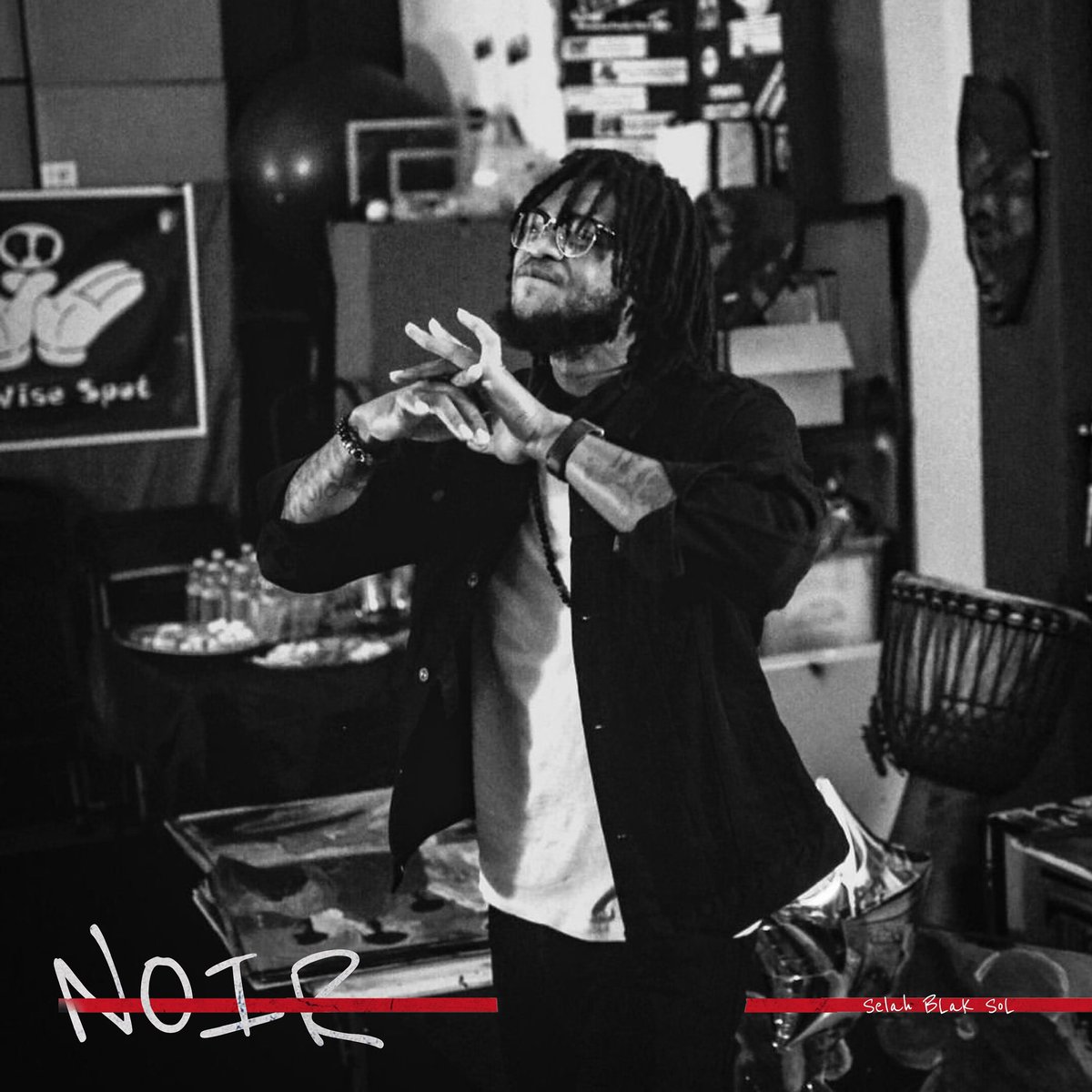 Selah116's tweet photo. I am so proud of myself! I’m leaving 2020 behind with the release of my latest EP in Cali! 🎧 🌞 🌴
“NOIR” | coming 12.07.20
Pre-save it here... {iTunes, Spotify}
https://t.co/1w7QTCJFgh
-//
📸 #shotbydavidwalker (LA)
#NOIR #PoetryinHipHop #LetThatWorkTalk #hiphop #SpokenWord https://t.co/0n5pF5gpay