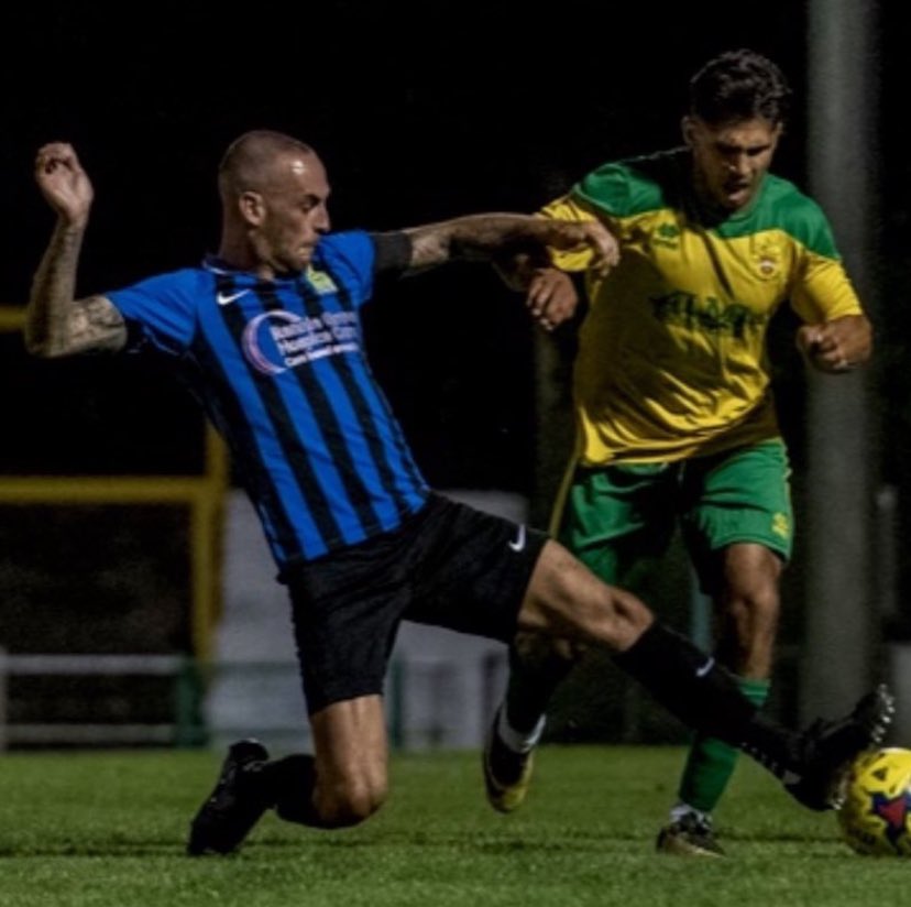 AFC London Road (@afcroad) on Twitter photo SIGNING | ✍🏻
We are now in a position to confirm the signing of <a href="/Harpenden_Town/">Harpenden Town FC</a> player CJP, who finally commits himself to the road after months of debating 👀
Welcome to the Road, @ConnorPerl
“Just want to play with my best mates and some proper ballers’ SIGNING | ✍🏻
We are now in a position to confirm the signing of <a href="/Harpenden_Town/">Harpenden Town FC</a> player CJP, who finally commits himself to the road after months of debating 👀
Welcome to the Road, @ConnorPerl
“Just want to play with my best mates and some proper ballers’