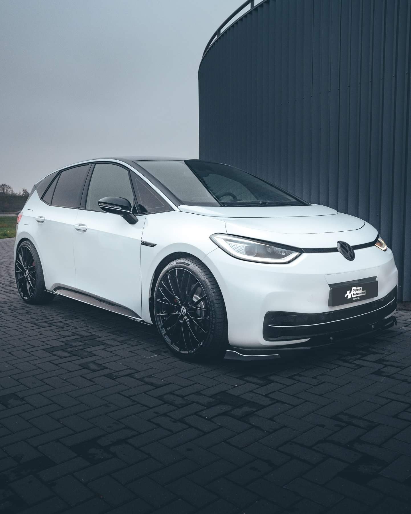 CarsInPixels on X