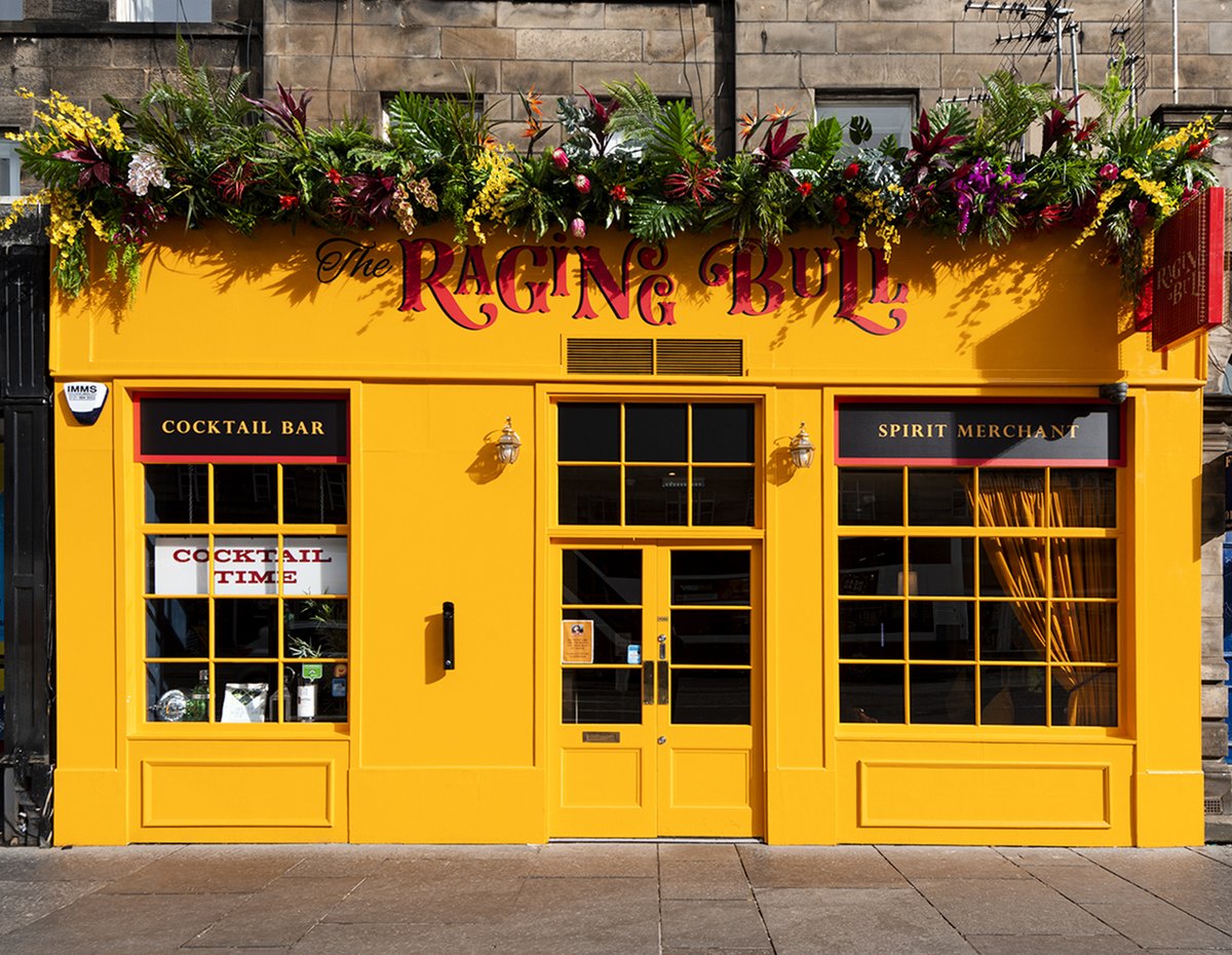 edinburgh_visit's tweet photo. The latest #localbusiness to join #VisitEdinburgh's listings to promote independent businesses in #Edinburgh is @theragingbulled! This amazing #cocktail bar specialises in #espressomartini variations... 😉🍸🍸🍸 #shoplocal #SupportLocalBusinesses #VisitScotland https://t.co/6QND8SJwZ6