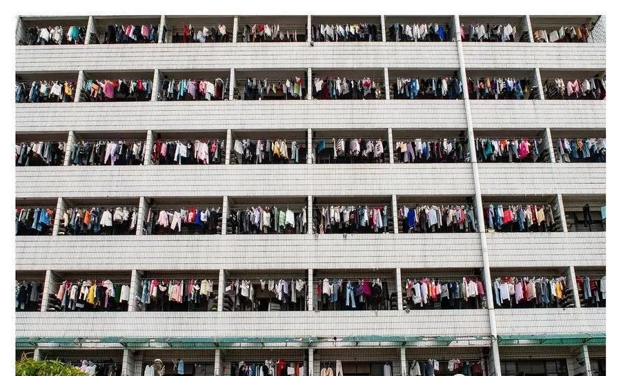 Thread: Just came across the amazing work of Zhan Youbing, a Chinese assembly worker & security guard-turned photographer. Here're some moments of alienation captured in his collection "The denseness of being a migrant worker". This is a dorm for factory workers
