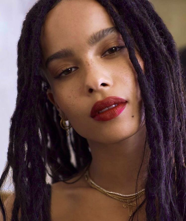 You are legally obligated to tell zoë kravitz happy birthday today 