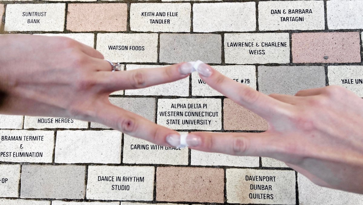 wcsuadpi's tweet image. ❤️💛RMHC built it &amp;amp; ADPI supports it💛❤️ 

Help RMHC this #givingtuesday by donating to cover the cost of the average length of stay for a RMH family - 16 nights. 

#wcsu #wcsuadpi #RMHC #givingtuesday #CT #alphadeltapi #philanthropy #donate