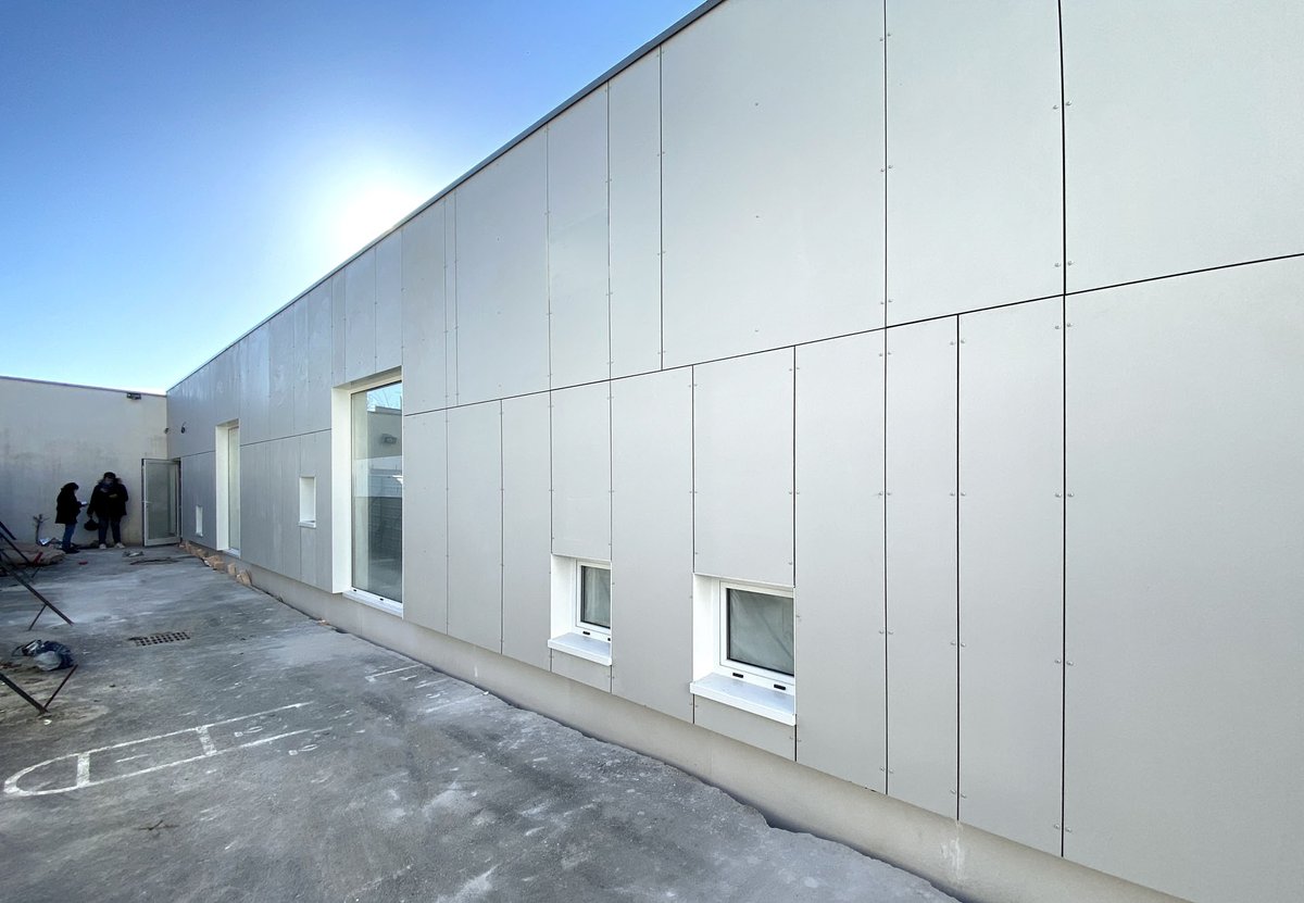 ra_architectes's tweet image. Le travaux d'extension de la maternelle Jean Jaurès au Bouscat se terminent bientôt!! #equitone #retardcovid @VilleduBouscat