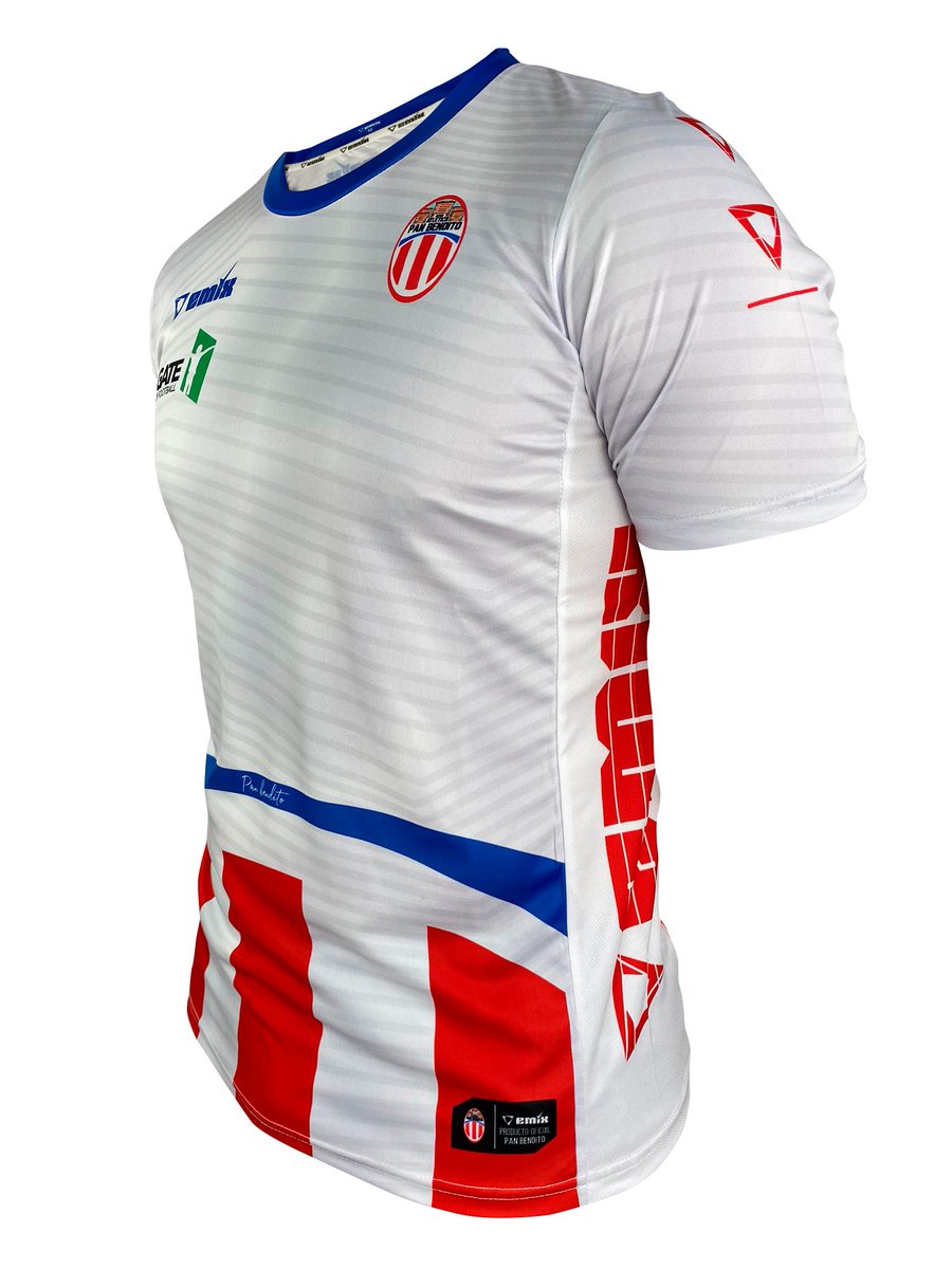 EmixTeamWear tweet picture