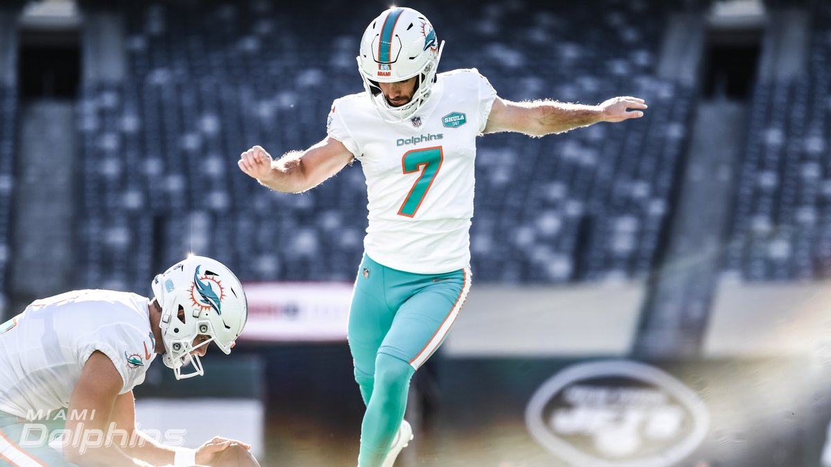 Our guy is PERFECT from 50+ yards this season 💯 RT to send Jason to the Pro Bowl!

#ProBowlVote @jasonsanderss