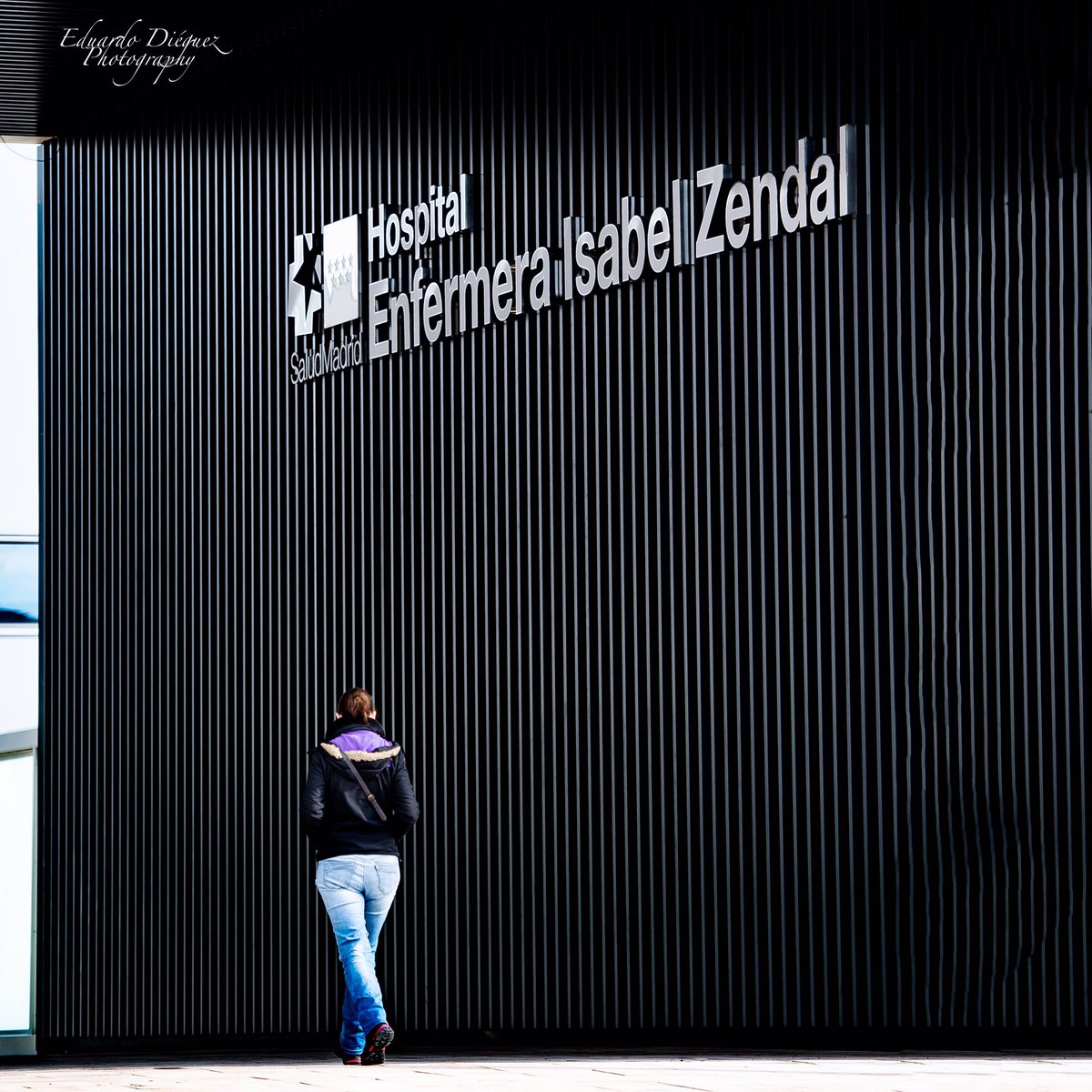 New emergency hospital in Madrid...
... Nurse Isabel Zendal Hospital...
Let’s safe lifes...
...a small light in the dark...against COVID-19...

City: MADRID
Media: ABC NEWSPAPER 
Photo: EDUARDO DIEGUEZ ( DE SAN BERNARDO)

#fyp #love #covid19 #madrid #safelifes #lifestyle #nurse