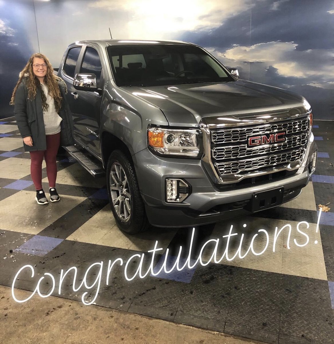 StudebakerAutos's tweet photo. Congratulations to Jenny and Jay Baldwin for purchasing this 2021 GMC Canyon!!! We, along with your Sales Consultant, Tristen Henchon, would like to thank you for your business. #thankyou #gmc #canyon https://t.co/PkDjyW9RZT
