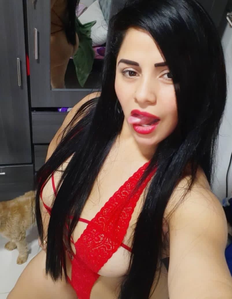 Bana kırmızı yakışıyor mu? ❤️🌹🍓