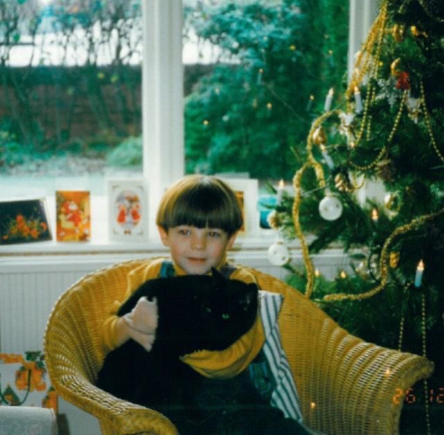 copyofthewalls's tweet photo. — welcome to loucember; a thread for louis william tomlinson. ✨ https://t.co/p3Q6xnNx7E