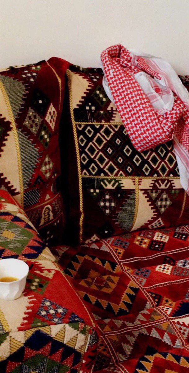 7sayb's tweet photo. يا حنيني وَش بقى فيني بعد؟
غير اماني تنتظر لحّضة لقى . https://t.co/wwB1RHMKqy