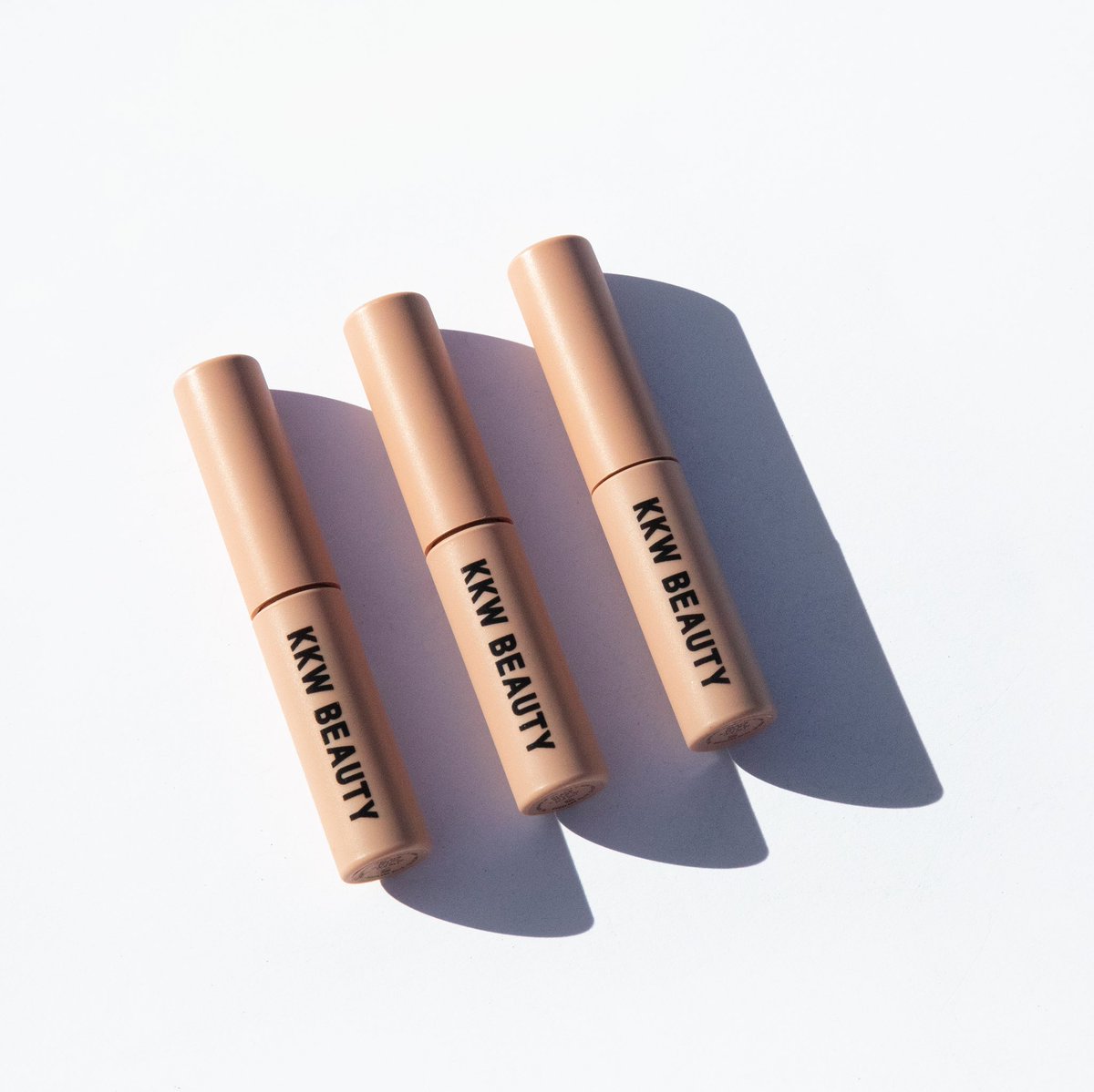 Surprise! @kkwbeauty Mini Mascara is available now. It's perfect as a stocking stuffer or taking with you on-the-go. Shop now for $10 at https://t.co/Q5r1170Vct https://t.co/sBT1OffSDI
