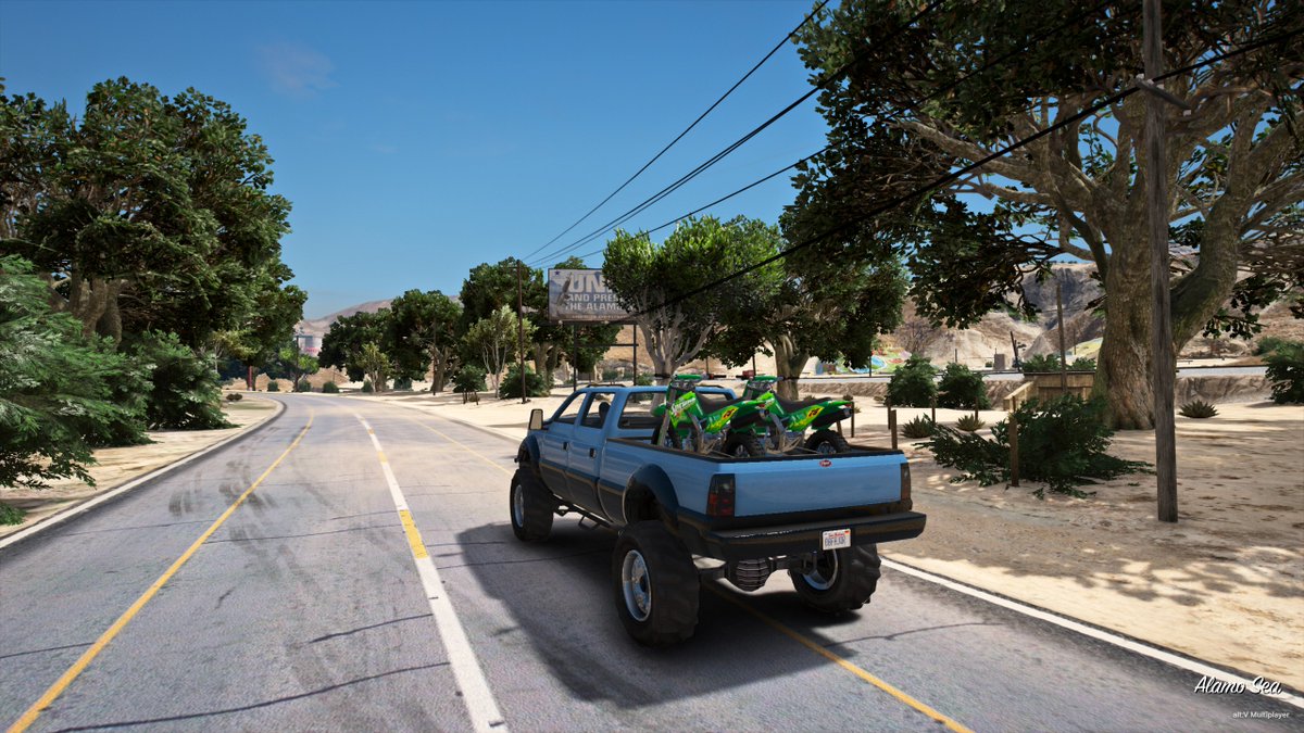 PhoenixRP_DE's tweet photo. Bei #PhoenixRP machen wir ab jetzt Ausflüge! Es gibt Anhänger die Boote und Pickups, die Motorräder laden können. Das System wird in Zukunft noch erweitert ;)

#GTARP #Roleplay #GermanRoleplay #Update https://t.co/ehMdSBMnbK