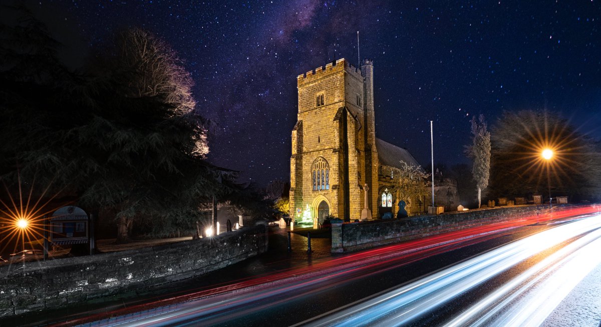 These amazing photos of St Mary’s have been kindly sent to us by the very talented Mike Crane. Taken on 30th November at 6pm. @ChichesterDio @churchofengland @HuwMerriman #church #battle #eastsussex #photography #comfortandjoy https://t.co/zOllh03DHJ