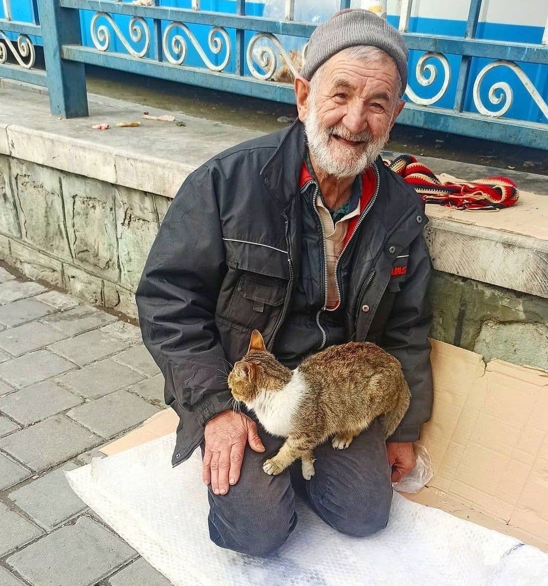 chillymehran's tweet image. اگر مهربانی صورت داشت :