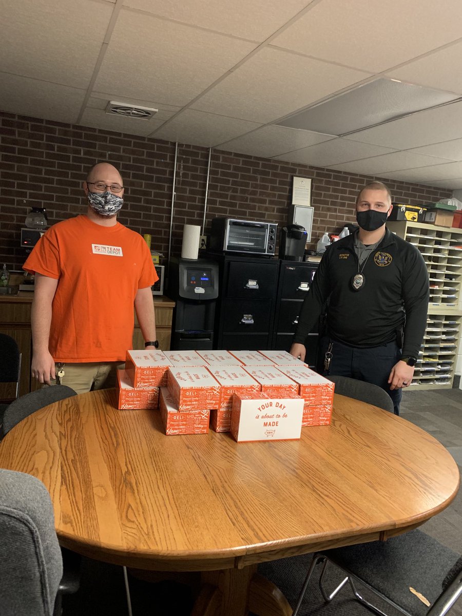 #4803THD (@kparsons4803) on Twitter photo Thank you Vienna Police Department/First Responders for all you do. It was nice to see Detective Ong—A former THD 4803 Associate. #OperationSurprise <a href="/HomeDepotFound/">The Home Depot Foundation</a> Thank you Vienna Police Department/First Responders for all you do. It was nice to see Detective Ong—A former THD 4803 Associate. #OperationSurprise <a href="/HomeDepotFound/">The Home Depot Foundation</a>