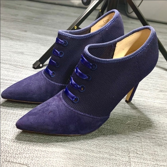 acm_fashion's tweet image. So good I had to share! Check out all the items I&apos;m loving on @Poshmarkapp #poshmark #fashion #style #shopmycloset #ninewest #gucci: posh.mk/8XMWJyPPRbb