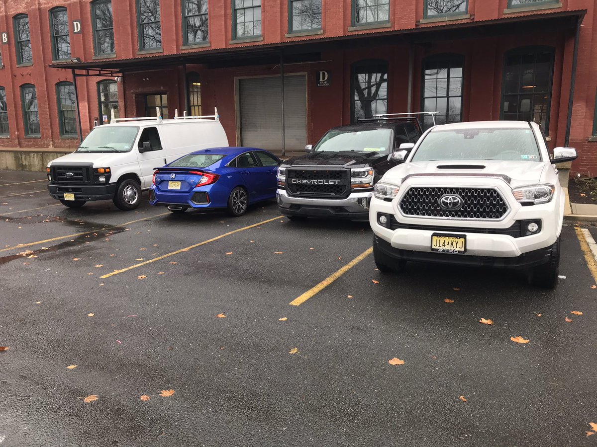 How to receive a delivery when the dock I packed with non delivery vehicles? <a href="/modrec/">ModernRecycledSpaces</a>  #millone