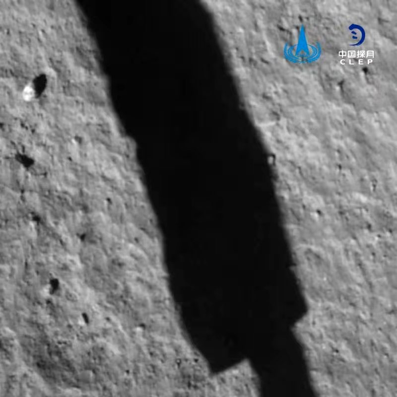 Chang-e5 has landed on the Moon!
Congratulations to the China National Space Administration @CNSA_en🥳
More info👉 https://t.co/mq5dC87xuD
📸Direct from the Moon #Change5
©️ China National Space Administration https://t.co/EyKEFW6Nk7 https://t.co/x2ARM4SlXr
