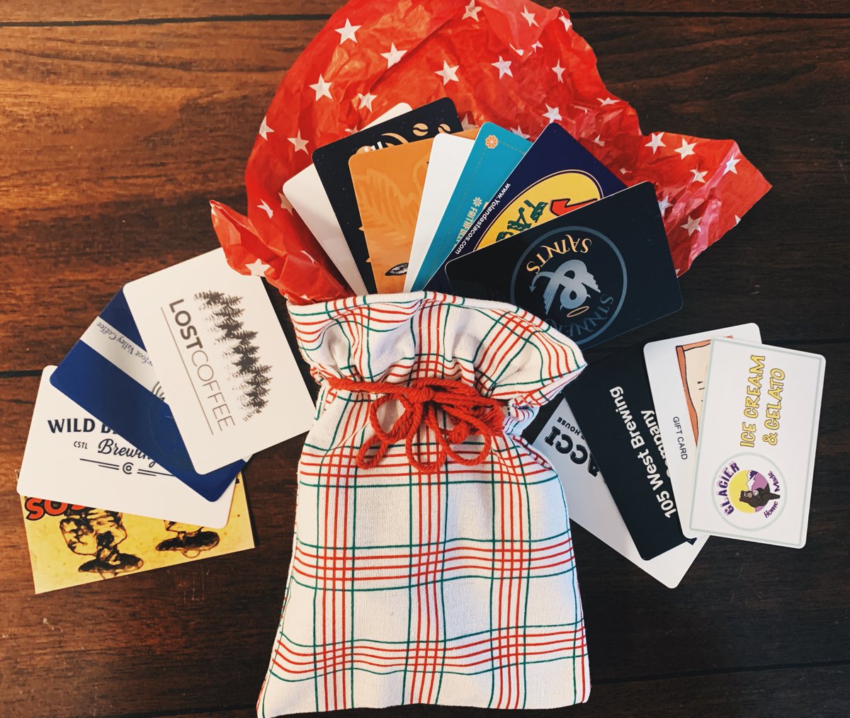 DTCastleRock's tweet photo. There are so many ways to help our small business right now. One great way is to purchase a gift card! Gift cards support local shops with money upfront and are a great gift idea for hard-to-shop-for family member &amp; friends. https://t.co/rtJuW4Qmdt