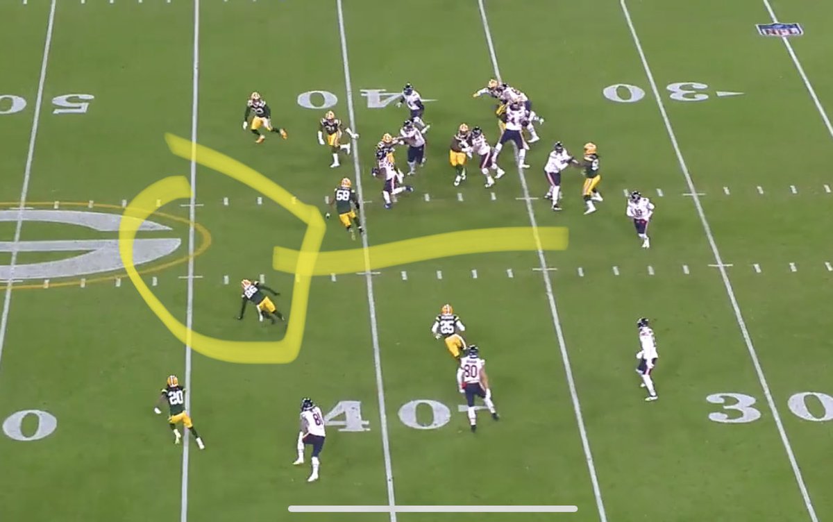 I’ll do the one big run, read option, Smith stays on edge to watch Trubisky, safety COMMITS to Tru and falls, which is wild, and LB not over fast enough....mobile QBs create mistakes (slip is 2nd pic)