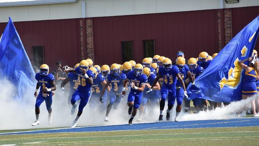 dachristianbouy's tweet photo. ๐
AGTG Blessed to receive my 8th offer from Bethany College(NAIA)๐#GODISGOOD #GOSWEDES #ROCKARSTOCKAR #G3 #THESWEDEWAY @QBcoachsnyder @coachkosik @CoachLDubb @SwedesFB @RecruitGeorgia @NwGaFootball @PierceRecruits @PCHS_Football @BVEvery @xixnyne ๐ต๐ธโช๏ธ https://t.co/Vy9xl8CsZ8