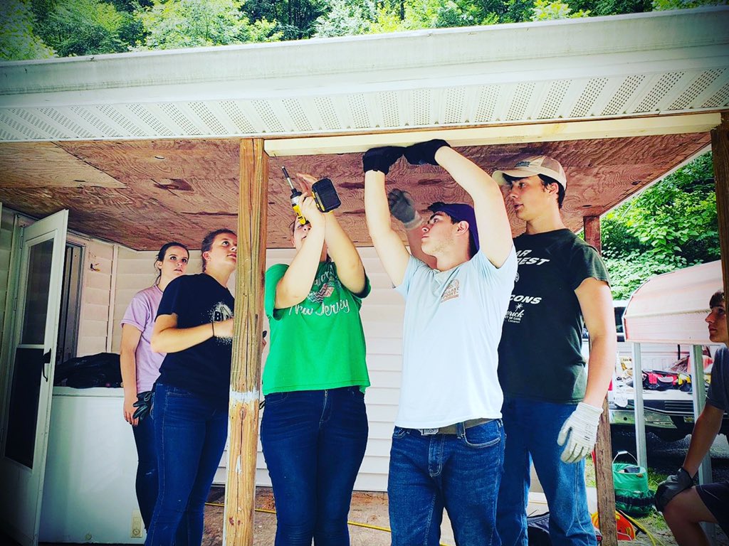 #Adventword #Strengthen 

“Living in the way of Háshįnee (Beloved) strengthens our holistic being by simplest acts of humility.”  
-The Rev. Canon Cornelia Eaton

Read entire meditation at AdventWord.org