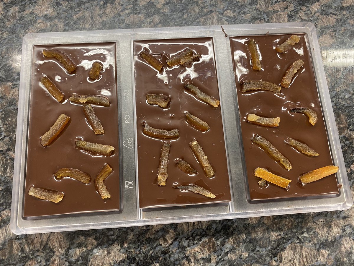 PureCocoaChocs's tweet image. Our new festive bar instagram.com/p/CIRAYdHhzFs/…