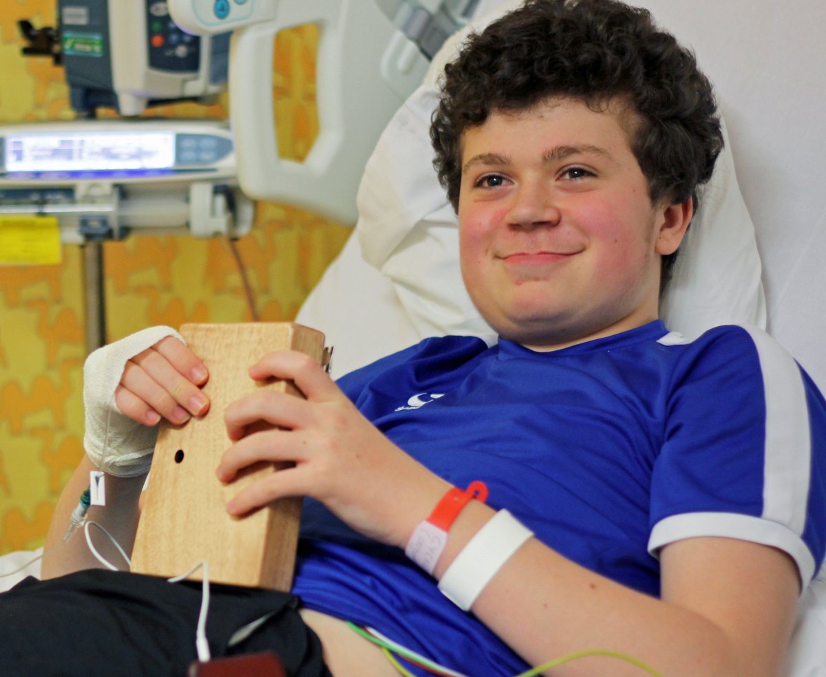 Our Vocal Beats musicians  @heatherlucy  @Stacca  @Bellatrix_Music  @MC_ZANI are doing incredible work with young patients aged 0 - 25  @RBandH and  @royalmarsdenNHS Thank you to  @BromptonSupport  @youthmusic  @Coop_Foundation  @royalmarsden  @BBCCiN  @RbhTrailblazers #GivingTuesday2020