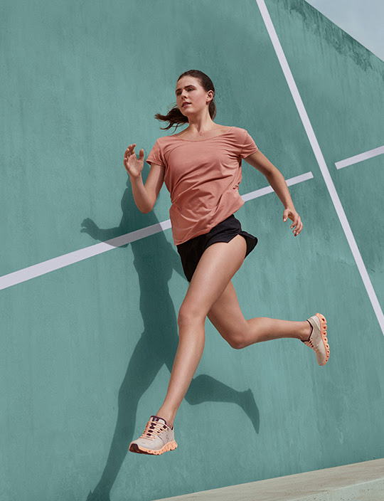 Para los corredores que hacen más.

El Cloud X es para cualquiera que se niegue a definirse por una actividad.

¿Estas hecho para el Cloud X?

#runonclouds