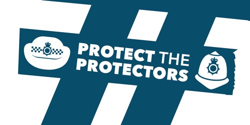 A paranoid cocaine user who left a police officer needing surgery and months off work has avoided jail. yorkshireeveningpost.co.uk/news/crime/pol… #ProtectTheProtectors