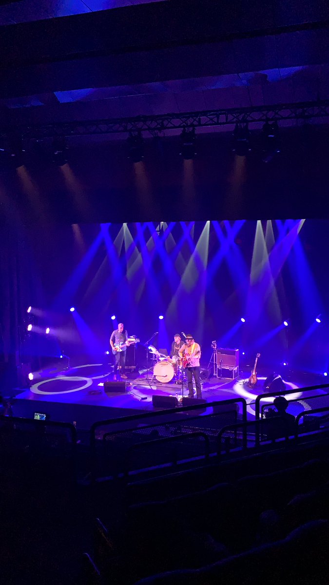 MuninLive's tweet image. We are live from Notodden teater with the first concert of December! 🎶#thenextstage #muninlive