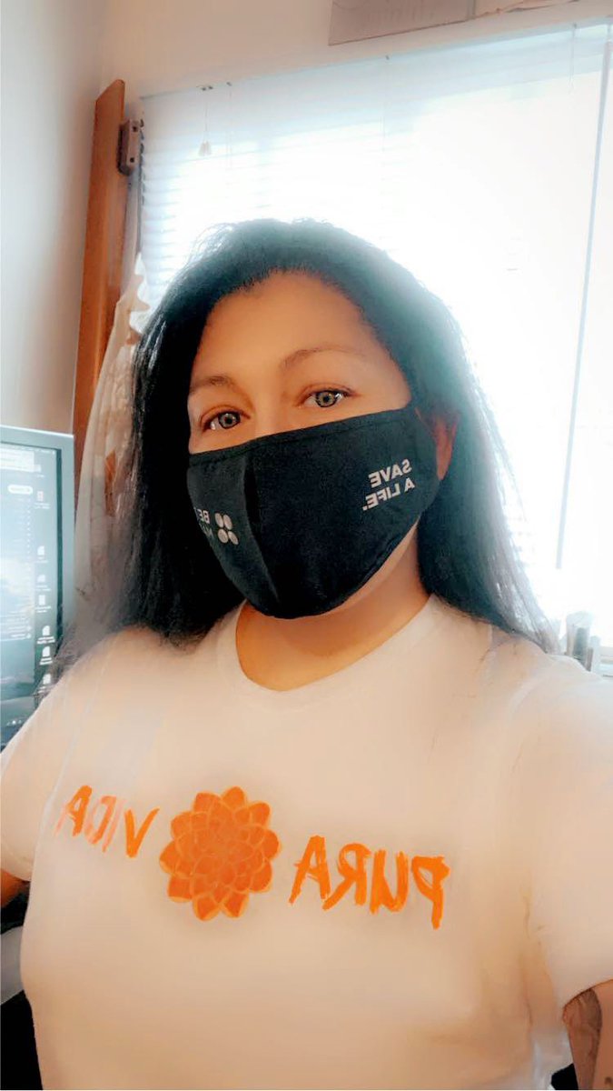 VerobeanBean's tweet photo. #GivingTuesday  let's show a lot of #CaptureKindness let's support @FeedingAmerica and @BeTheMatch thanks @TMobile oh and if you can register to save a life text Puravida to 61474 https://t.co/PQlKnQWPSK