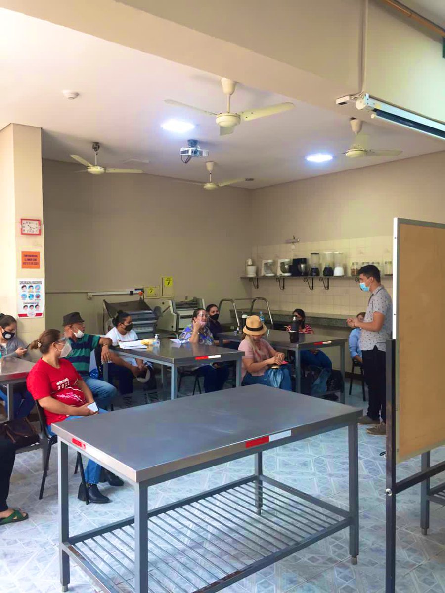 tangiblepy's tweet photo. Ayer iniciamos los cursos intensivos de profesionalización de la industria turística con propietarios/as de posadas y establecimientos rurales. Continuamos con este trabajo de capacitación en tres pilares fundamentales; hotelería, gastronomía y mkt turístico.
#TurismoInterno https://t.co/bEpsz2LGuQ