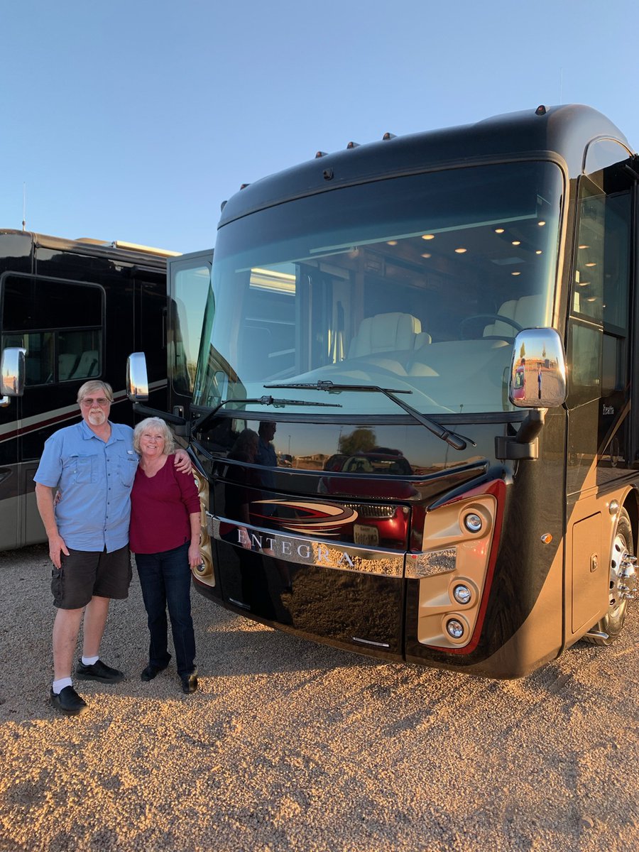 nirvc's tweet photo. Welcome the Scholl family to the NIRVC Family! They took delivery of this beautiful 2021 Reatta from @EntegraCoach. They are going to say in Arizona for a bit before heading back to Texas. Enjoy your Big Blue Bow Day! #RV #NIRVC #RVLife https://t.co/lc83SViGRR