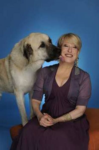 Happy 75th birthday to Bette Midler! 