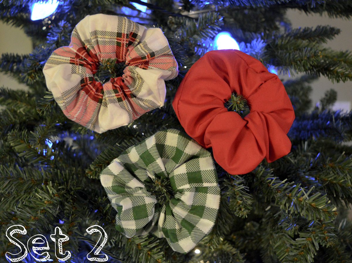 ChelsHoward9's tweet photo. happy holidays! each set is $15 and includes FREE SHIPPING!! here’s how many sets i have of each:

❤️ Set 1 - 4x
💚 Set 2 - 3x
💛 Set 3 - 3x
🤍 Set 4 - 3x

all orders are first come, first serve! dm me to purchase ❤️. don’t forget i do customs as well 😘 https://t.co/moU3JcQa35