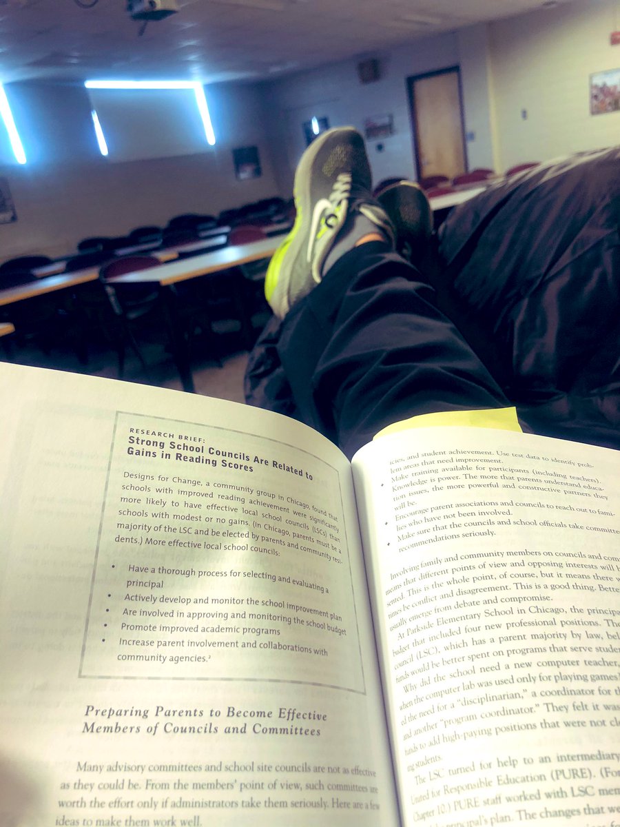 leewahawkleader's tweet photo. Taking my lunch time to relax and read Beyond the Bake sale! https://t.co/Bc0Jk0ahW6