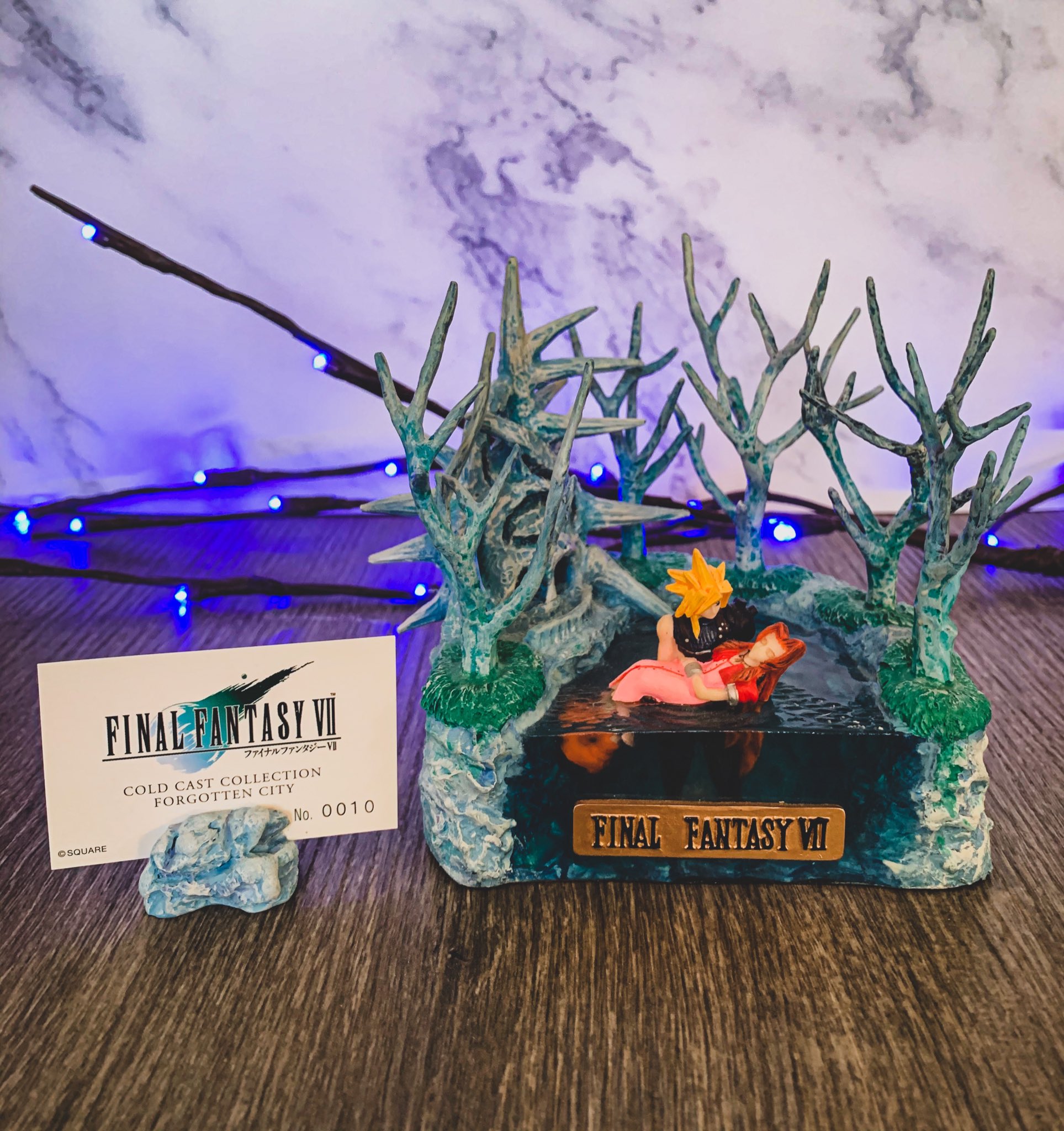 その他 FF7 COLD CAST COLLECTION FORGOTTEN CITY FINAL FANTASY VII Cloud & Aerith Forgotten City Diorama
