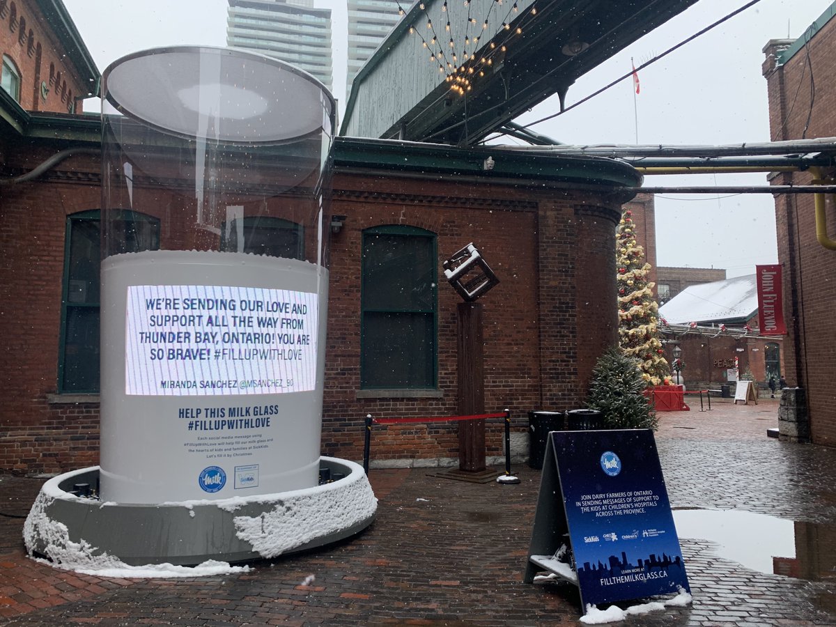 With the help of @OntarioDairy, you can send your support to the families at children’s hospitals across Ontario using #FillUpWithLove ❤️ Every message fills their hearts, and this 18-foot milk glass found in #DistilleryTO. Learn more at milk.org/milkandcookies 🥛