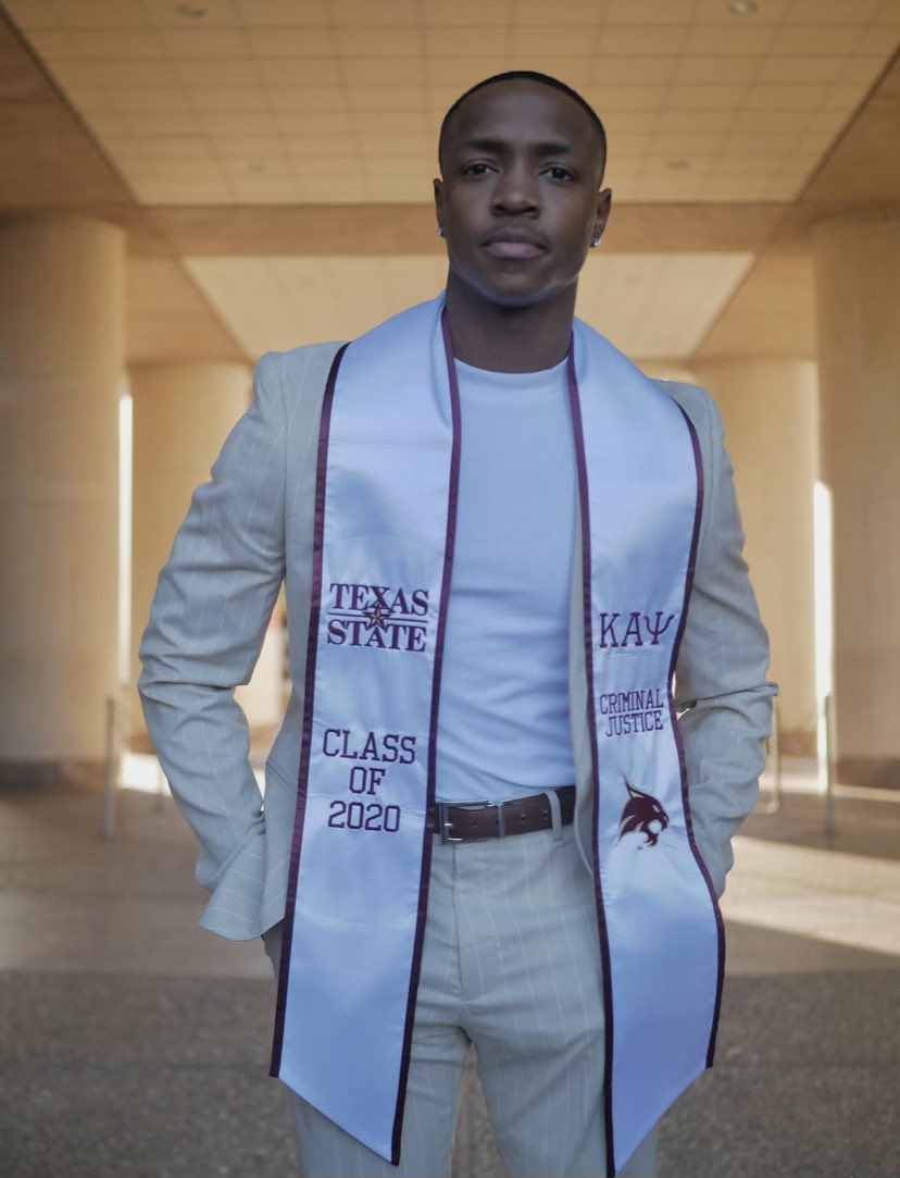 JermLetrey's tweet photo. “There’s two things in life you can’t  play with, my degree and pimpin.” 

•My Momma Proud
•Hayz Kounty Nupe
•Commissioning on the 17th as a 2LT
•B.S. Criminal Justice 
•Texas State University c/o 2020 ♦️

#Txstalum 🍾 https://t.co/Cmfm7WBpnq