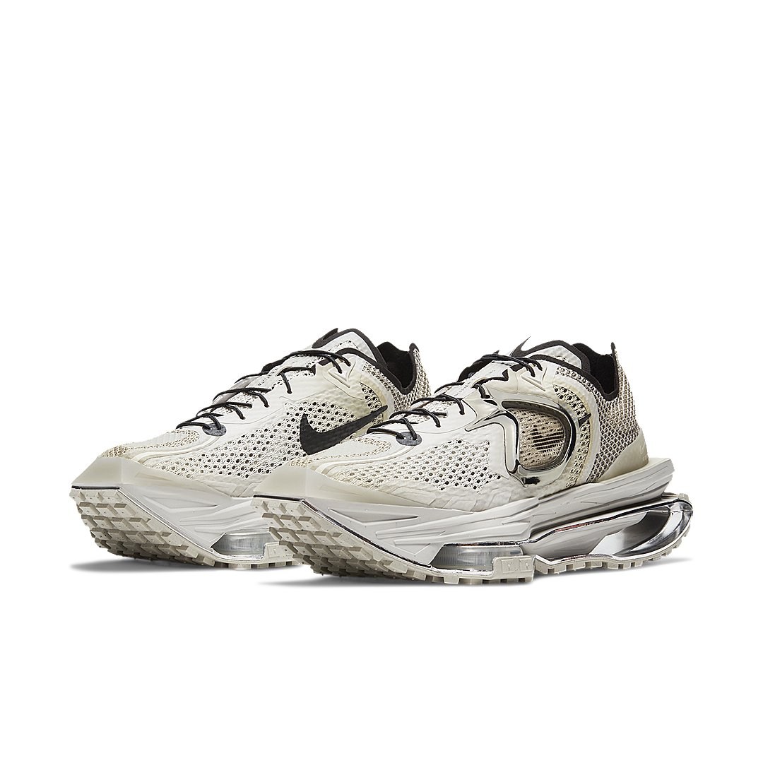 FitThemAll's tweet photo. Nike Zoom x Matthew M Williams 🚀🚀

Images officielles 📸

Sortie prévue mi décembre ! ❄️ https://t.co/AkBJDgaYWG