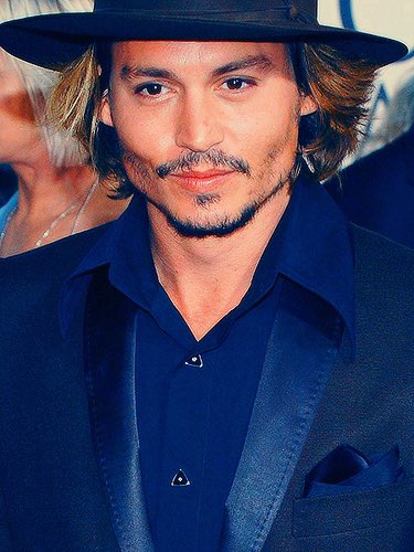 I’ve seen everyone a little down on here lately, so here’s a thread of Johnny Depp smiling for you all :) please add.  #JusticeForJohnnyDepp