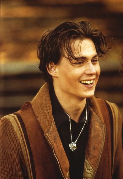 I’ve seen everyone a little down on here lately, so here’s a thread of Johnny Depp smiling for you all :) please add.  #JusticeForJohnnyDepp