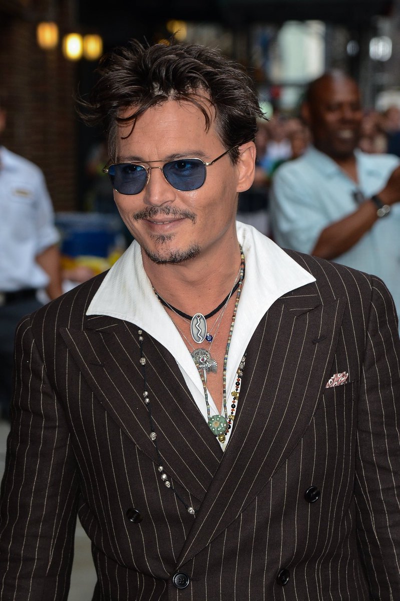 I’ve seen everyone a little down on here lately, so here’s a thread of Johnny Depp smiling for you all :) please add.  #JusticeForJohnnyDepp