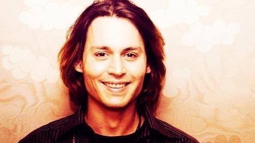 I’ve seen everyone a little down on here lately, so here’s a thread of Johnny Depp smiling for you all :) please add.  #JusticeForJohnnyDepp