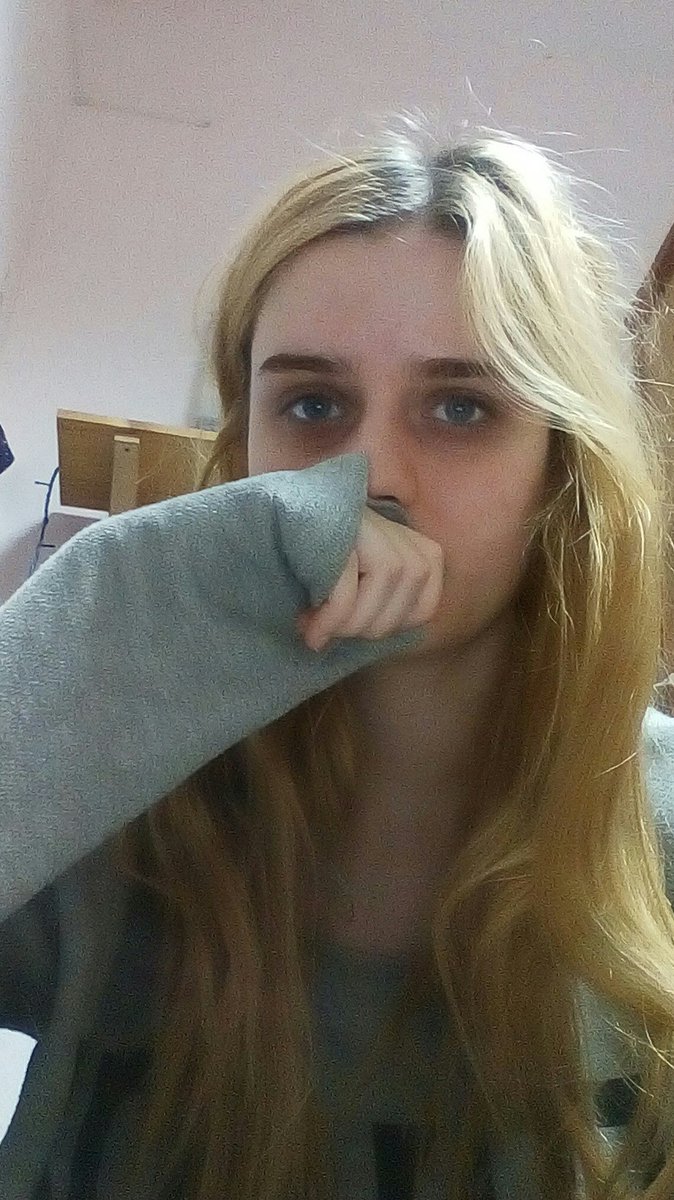 Anystasia's tweet photo. Поняла, что выкладывать одни нюдсы не хорошо
Нашла убитую себя в марте 2018 года, это я готовилась к истории

Подруга сказала, что я здесь атмосферно-героиновая https://t.co/BqD9oIhDIj